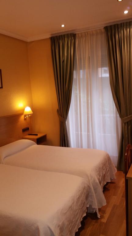 Pension La Concha San Sebastian Luaran gambar