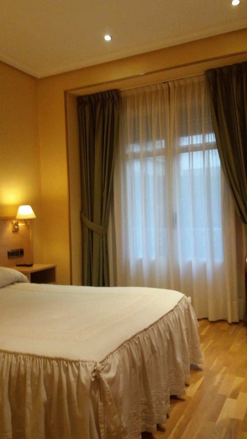 Pension La Concha San Sebastian Luaran gambar